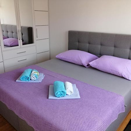 Apartment Mery Trogir Eksteriør bilde