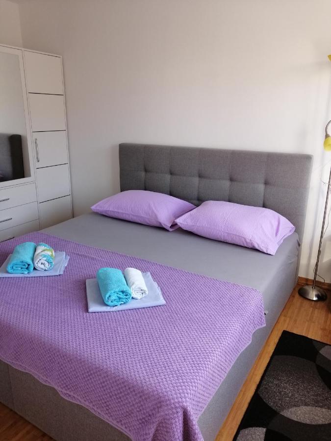 Apartment Mery Trogir Eksteriør bilde