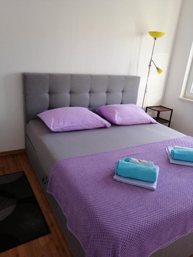 Apartment Mery Trogir Eksteriør bilde