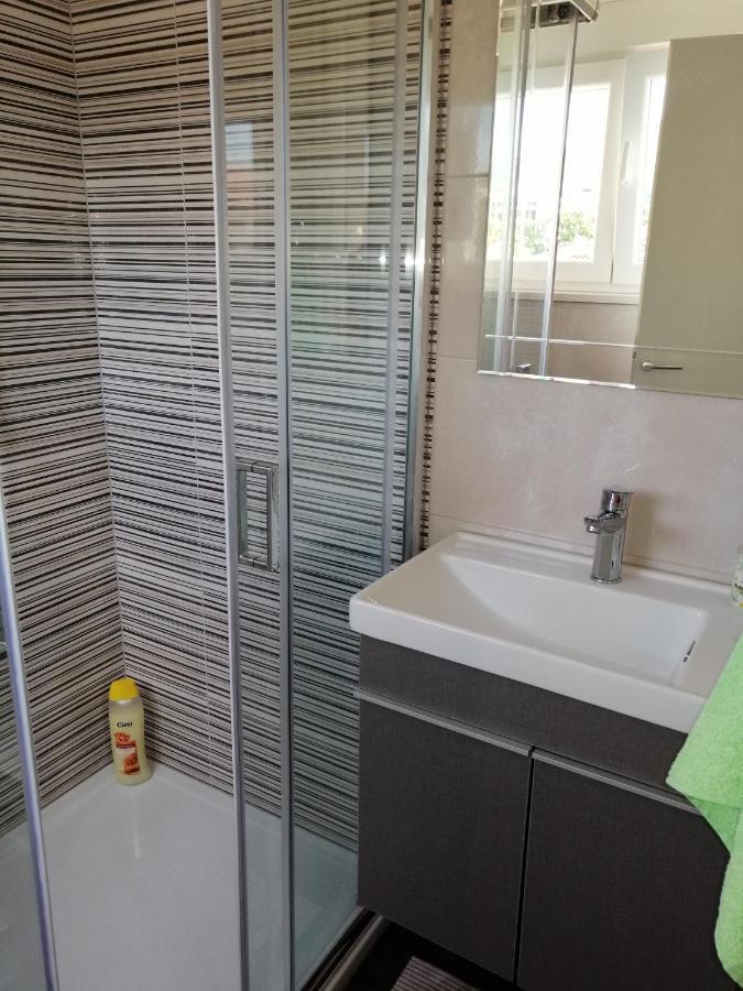 Apartment Mery Trogir Eksteriør bilde