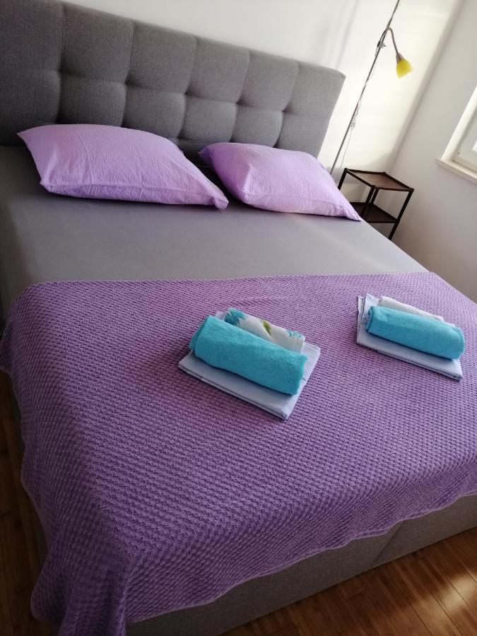 Apartment Mery Trogir Eksteriør bilde